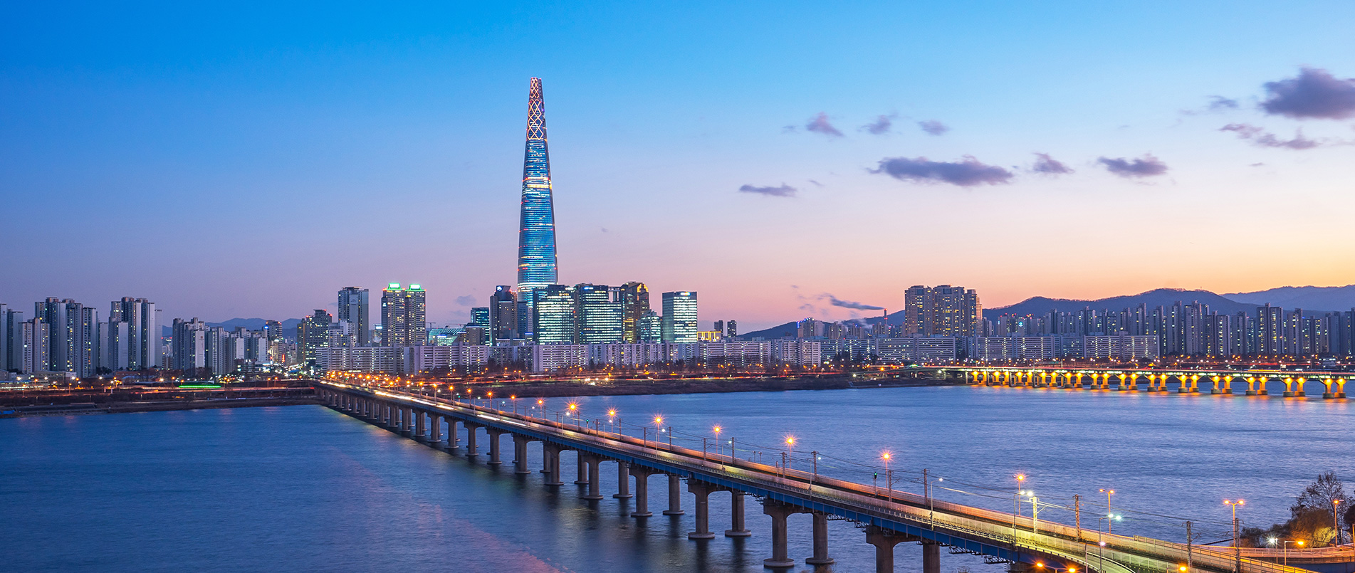 移远通信携手MIKROE推出搭载LC29H系列模组的Click boards开发板，为物联网应用带来高精定位服务